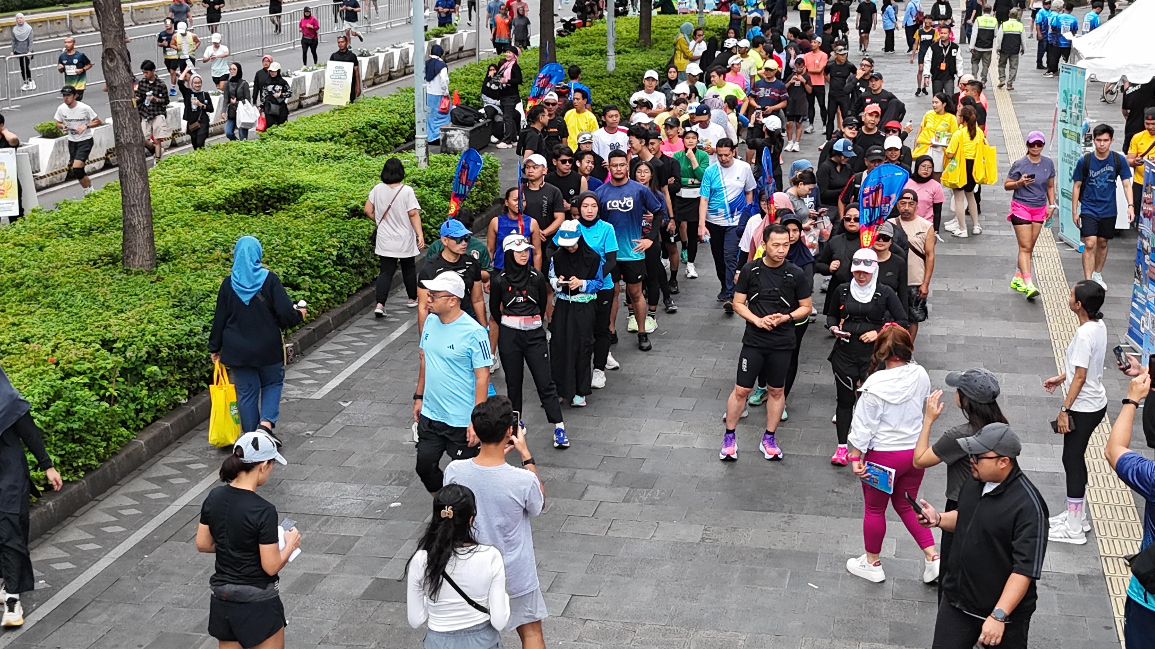 Sorak Sorai Fest Fun Run Resmi Dimulai, Bank Raya Hadirkan Rute Ikonik Berkeliling Indonesia di Taman Mini Indonesia Indah