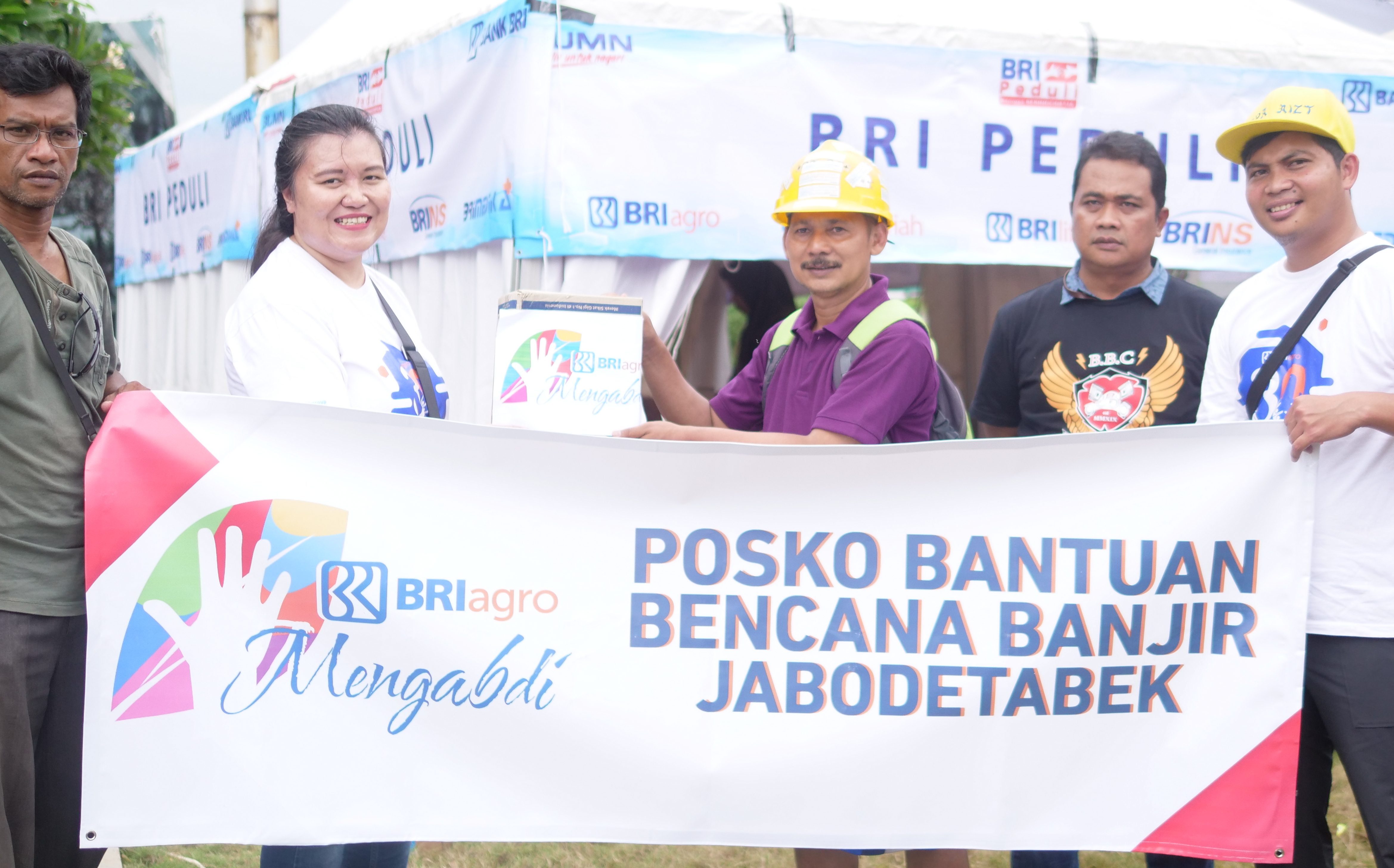 BRI Agro Salurkan Bantuan untuk Korban Banjir